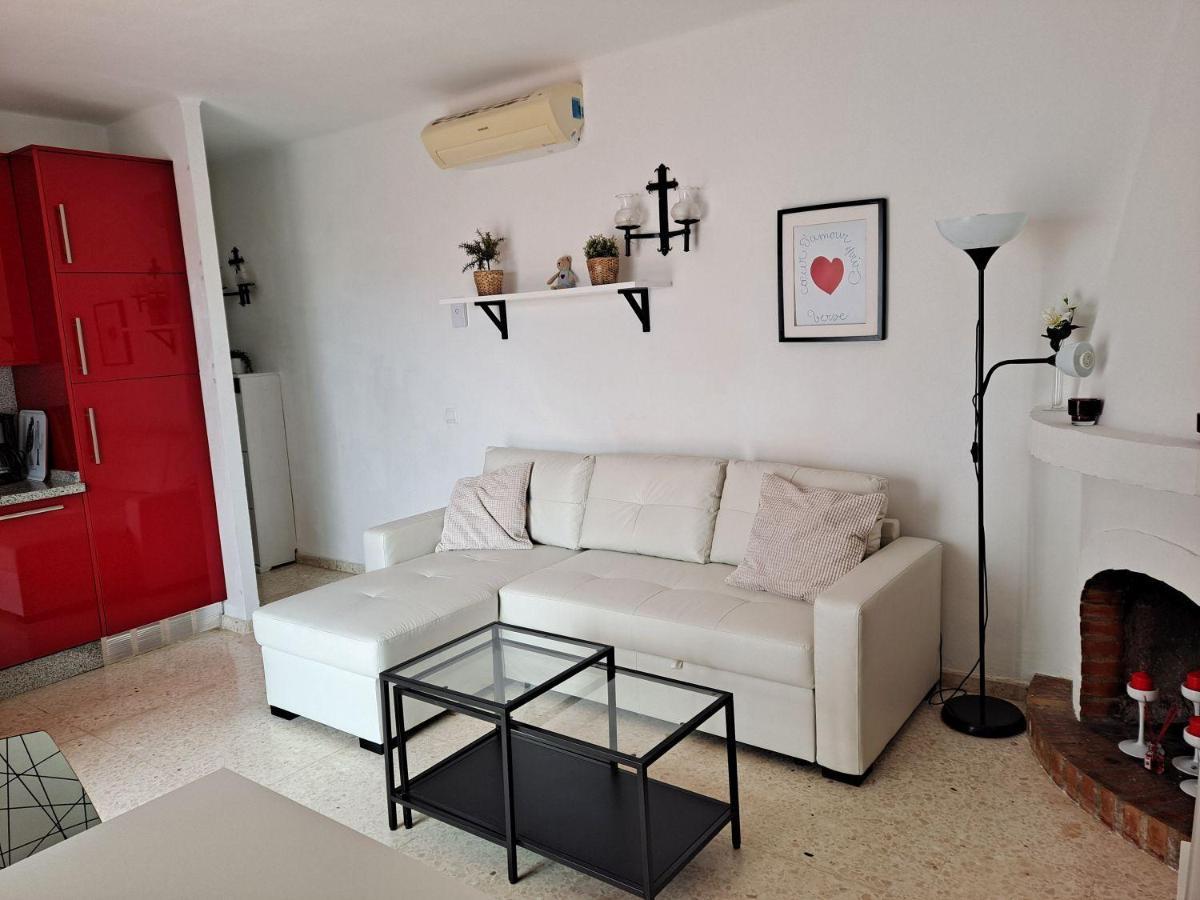 Pueblo 106A Menyber Apartman Nerja Kültér fotó