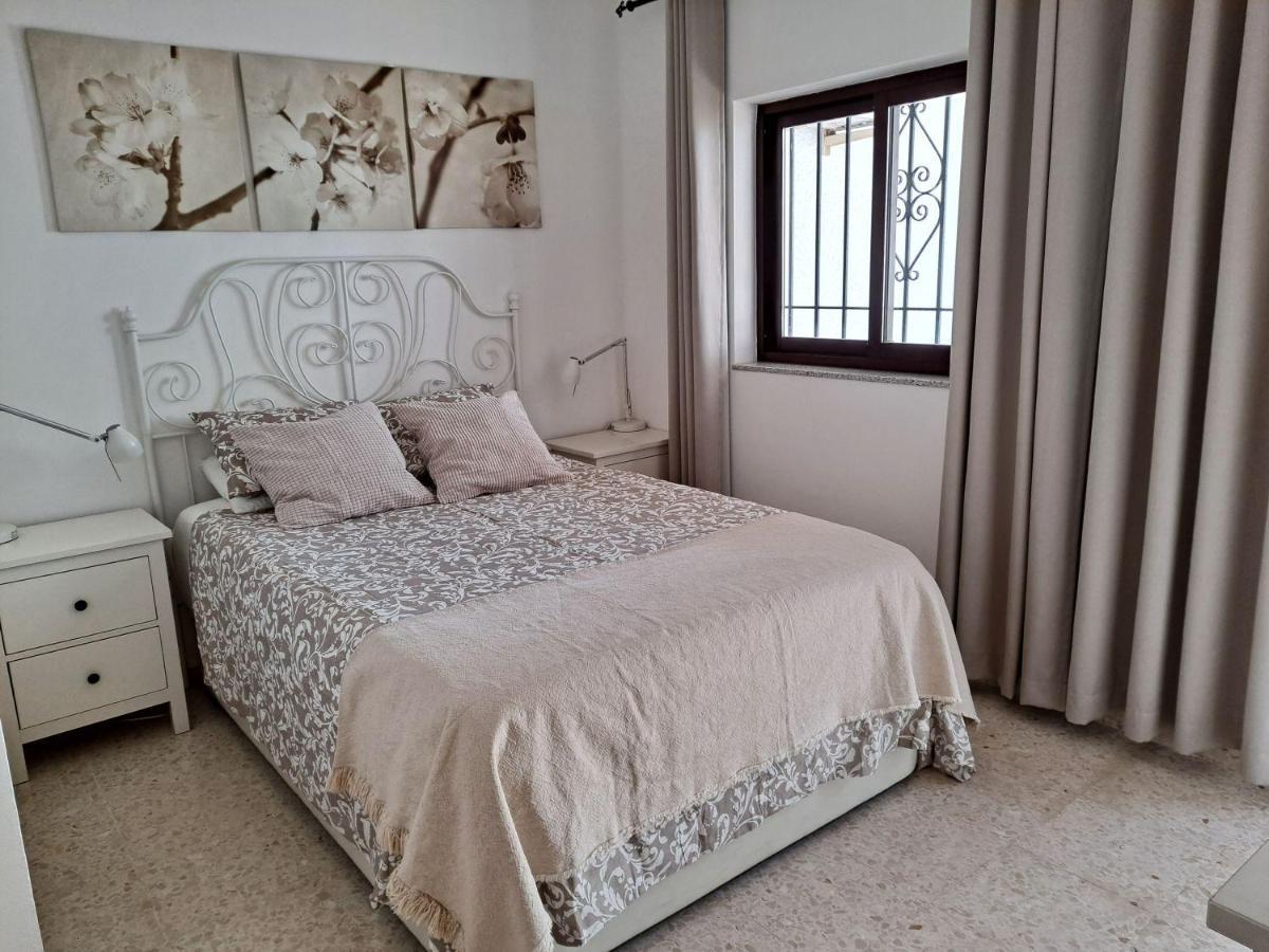 Pueblo 106A Menyber Apartman Nerja Kültér fotó