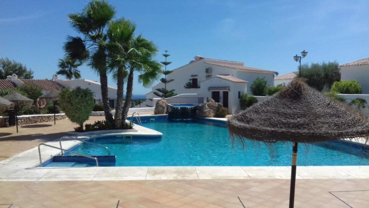 Pueblo 106A Menyber Apartman Nerja Kültér fotó